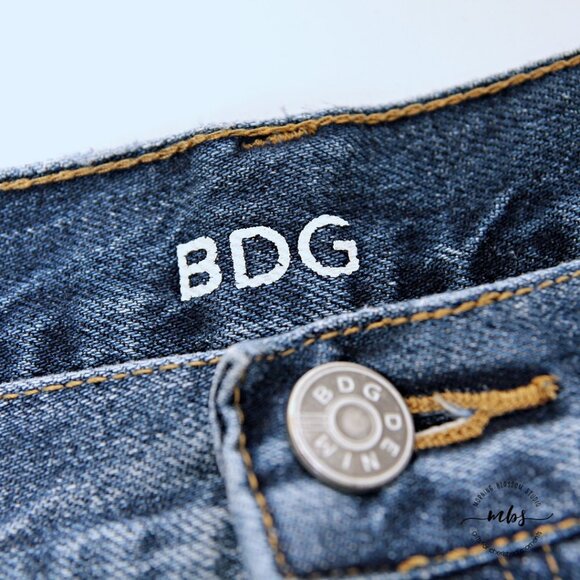 BDG Mid Rise Breezy Cotton Fray Hem Side Slit Denim Shorts - Picture 8 of 10